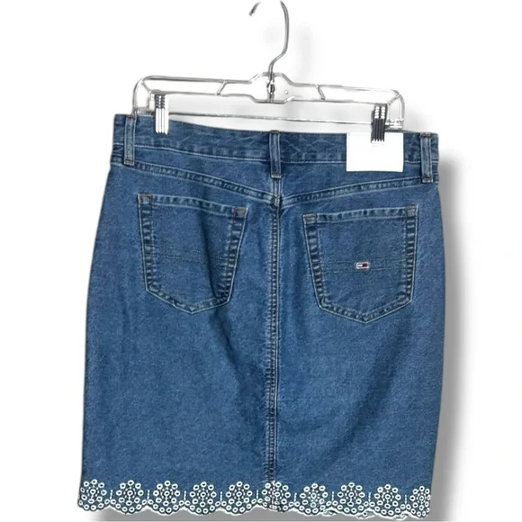 Tommy Hilfiger Light Blue Classic Pencil Denim Skirt with White Floral Detail - Picture 14 of 16